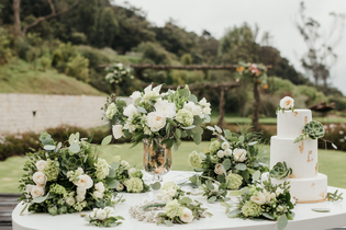 Wedding Flower List: Here's Exactly Who Needs Flowers on the Big Day