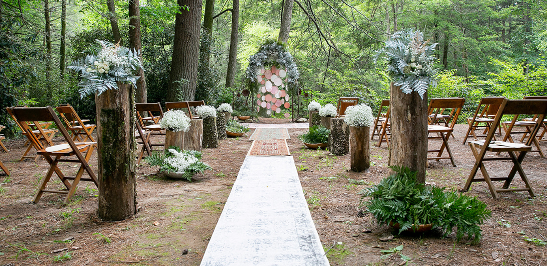 Woodsy Wedding Aisle Decor Featured Image