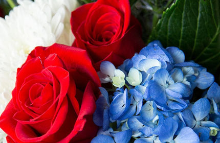 DIY Red, White, and Blue Holiday Bouquets
