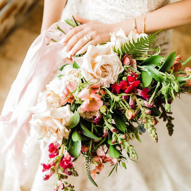 Summer Cream and Yellow Alpaca Styled Wedding