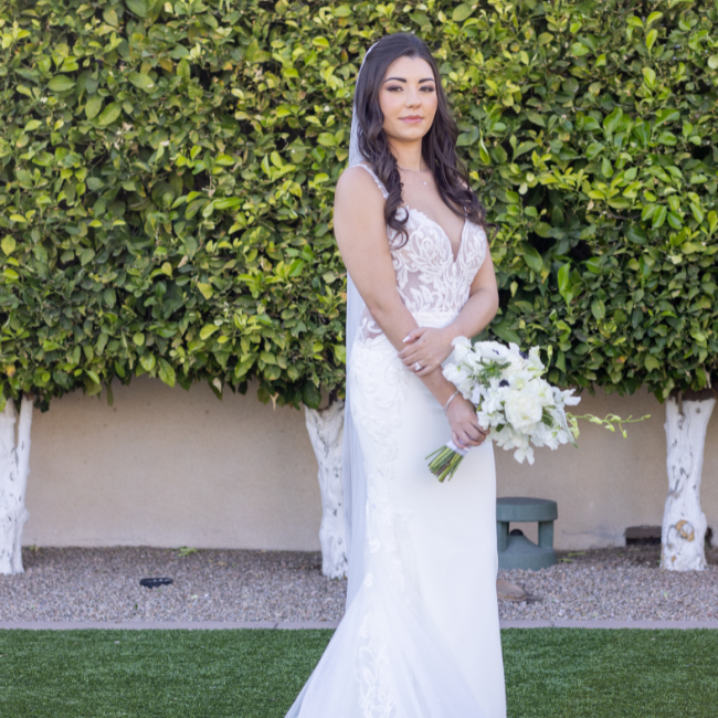 Black & White Romance: Omni Montelucia Scottsdale Wedding