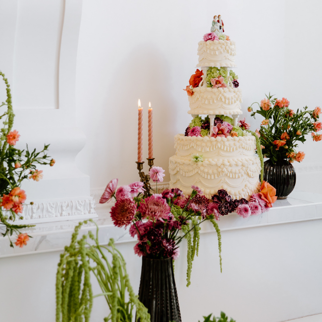 Vintage Inspired Wedding Photo Shoot with Bold Blooms