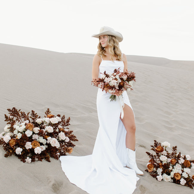 Create a Mocha Brown Wedding theme | FiftyFlowers Create a Mocha Brown Wedding theme | FiftyFlowers