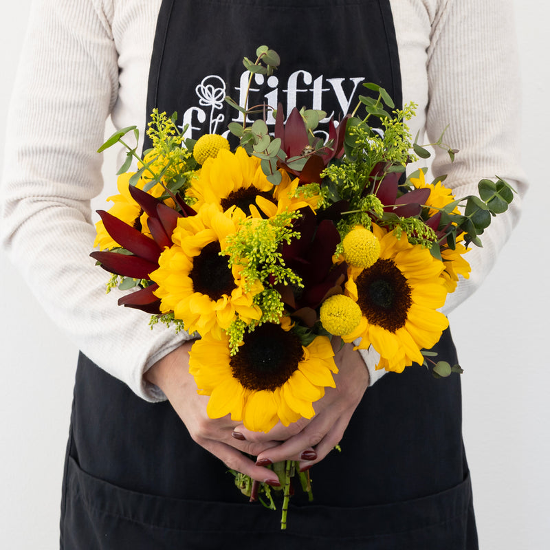 Autumn Sunset Wedding Diy Flower Kit Apron - Image