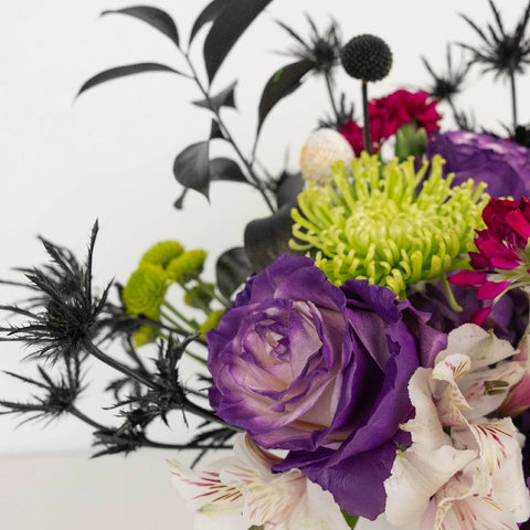 Beetlejuice Halloween Diy Flower Kit Close Up - Image