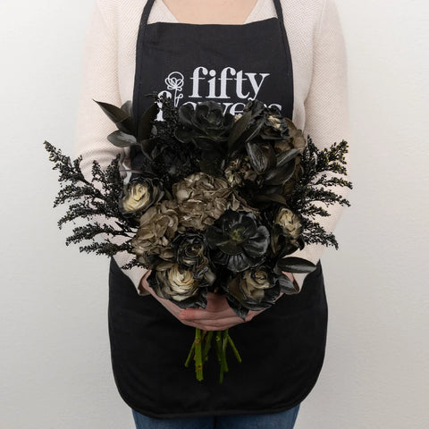 Black Velvet Flower Bouquet Apron - Image