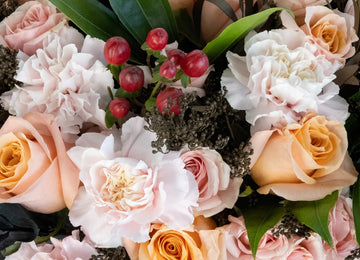 Blush & Berries Flower Centerpieces Hand - Image