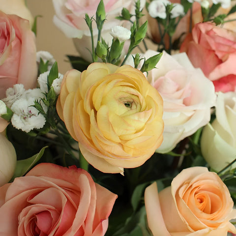 Blushing Peach Centerpieces Hand - Image