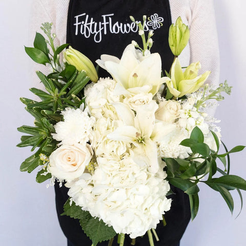 Bridal Table Arrangement Fresh White Flowers Apron - Image