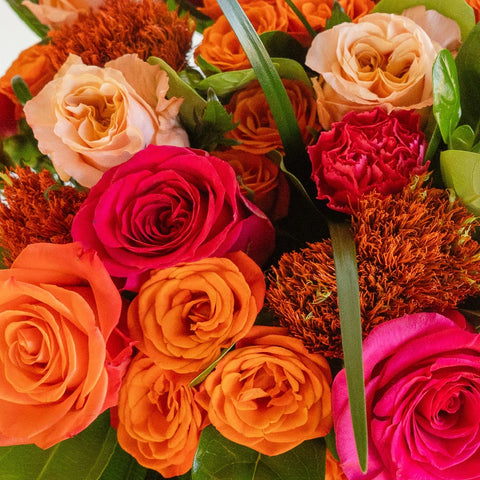 Bring On The Joy Rose Bouquet Bar Close Up - Image