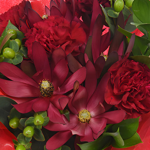 Monochromatic Burgundy Bouquetta Centerpieces