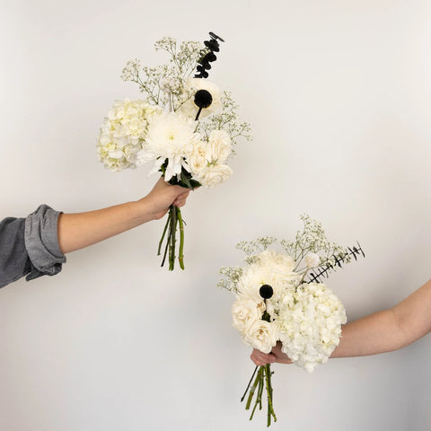 Casper Ghost Flower Bouquet Bar Kit Hand - Image