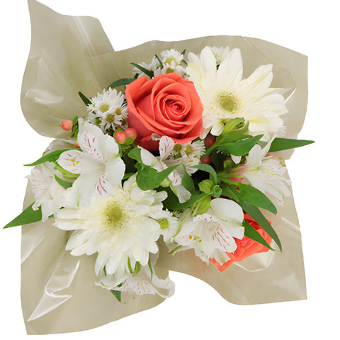 Classic Coral and White Flower Centerpieces