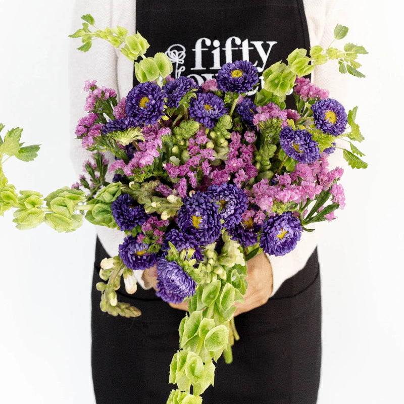 Centerpiece With Height Combo Pack Apron - Image