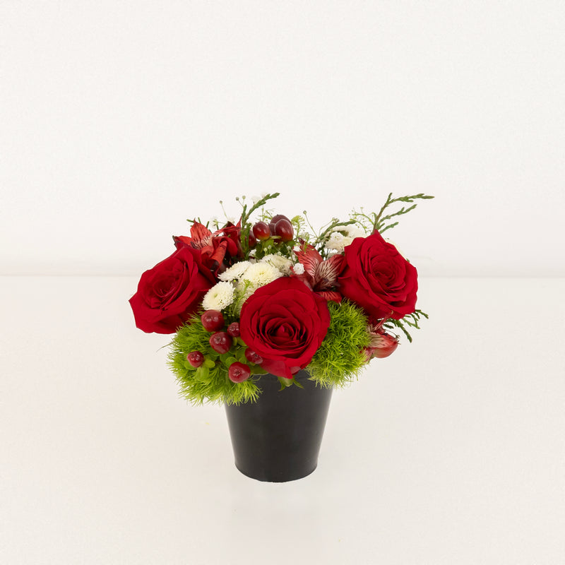 Christmas Decorative Flower Centerpieces Apron - Image