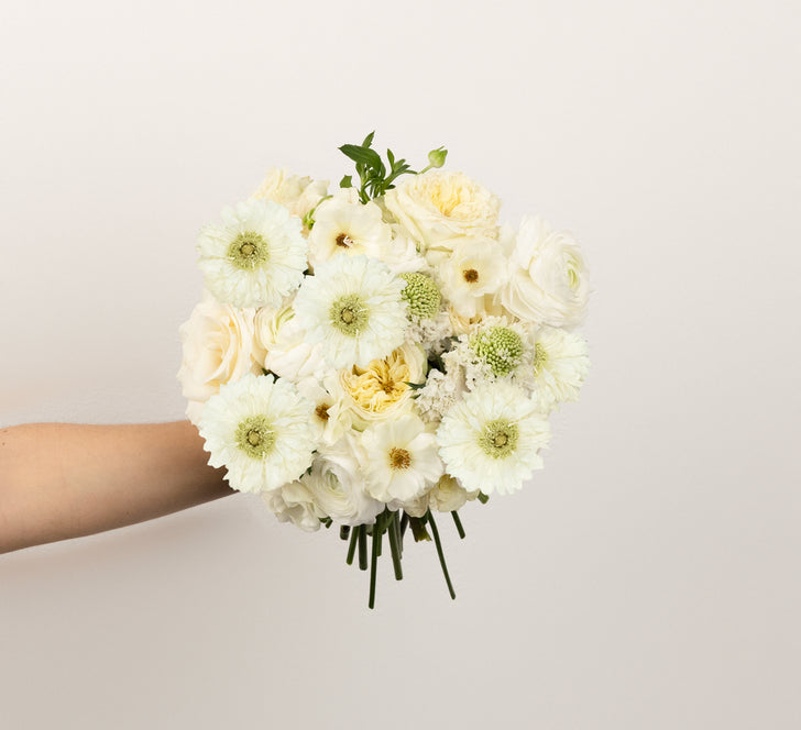 Cloud Dancer Flower Bouquet Close Up - Image