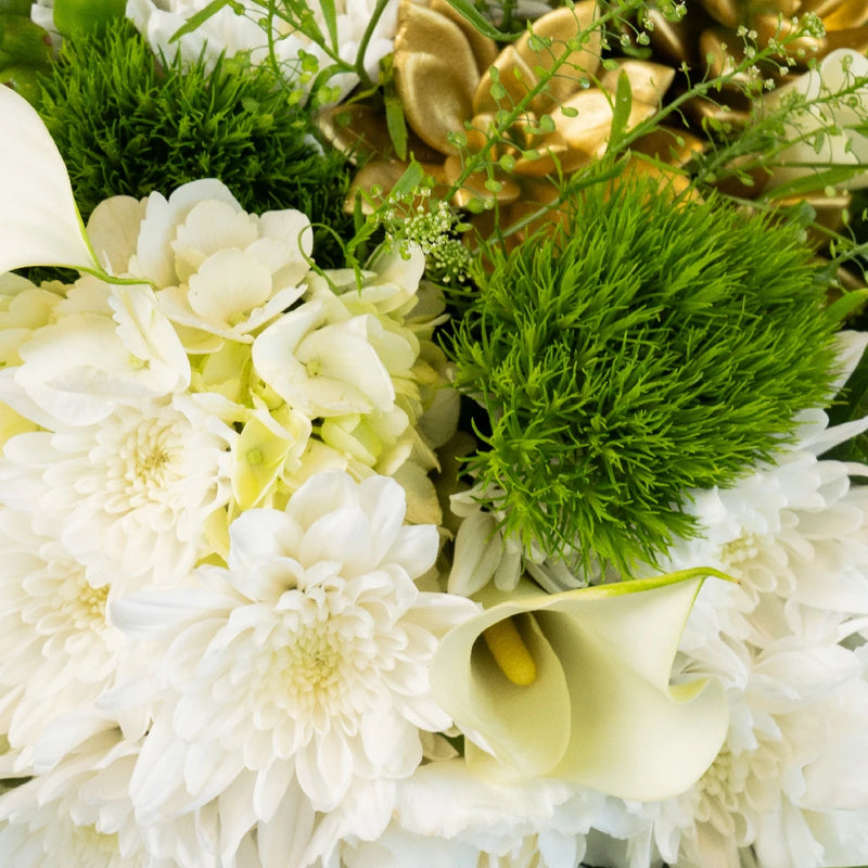 Cozy Cottage Bouquet Bar Kit Close Up - Image