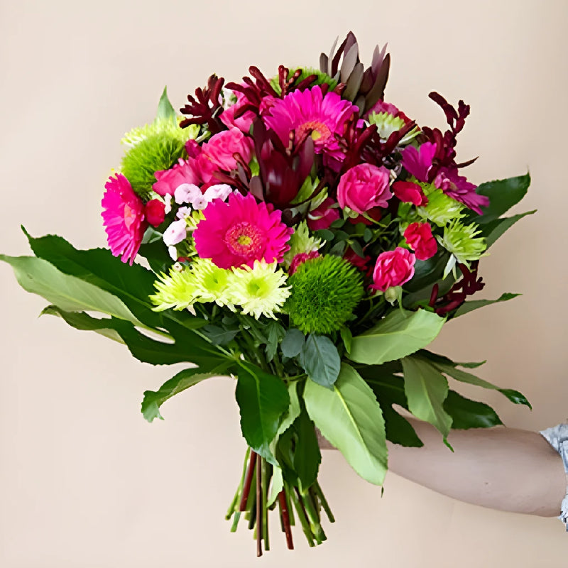 English Tea Fresh Flower Bouquet Hand - Image