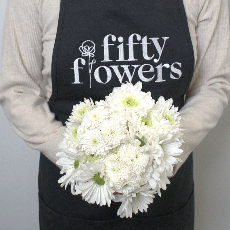 Faithful White Diy Flower Pack Apron - Image