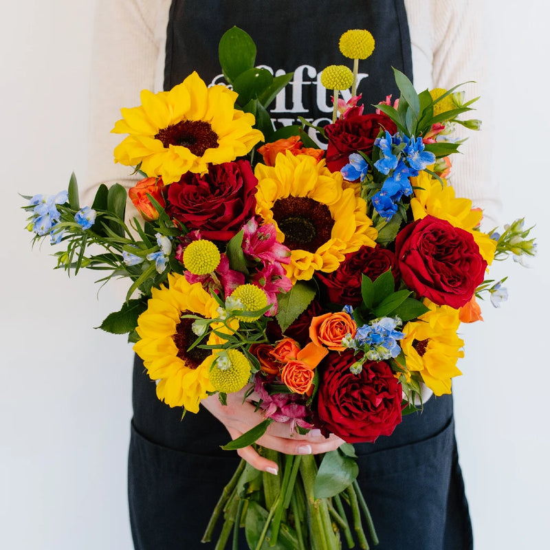 Festival Fresh Flower Mix Centerpiece Apron - Image