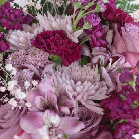 Flower Centerpiece Mauve Purple Apron - Image