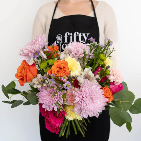 Fresh Off The Market Flower Centerpieces Apron - Image