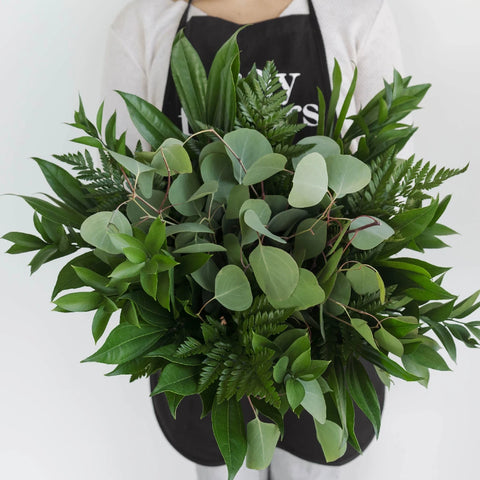 Greenery Centerpiece Apron - Image