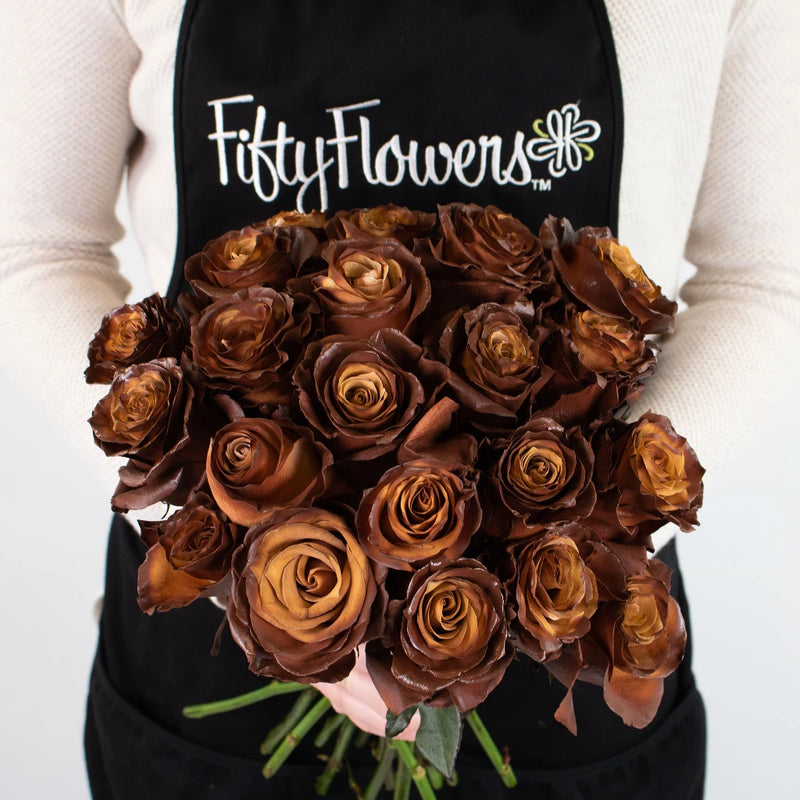 Hazel Cafe Au Lait Tinted Rose Flower Bunch in Hand