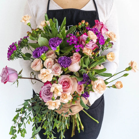 Iwed Welcome Flower Box Apron - Image