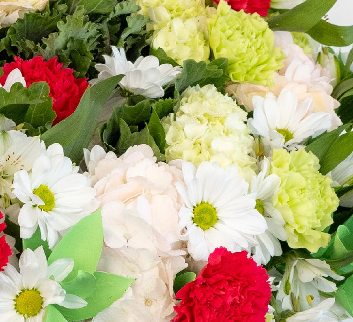 Lucky Pastel Flower Centerpieces Close Up - Image