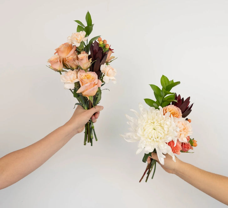 Magical Masquerade Bouquet Bar Kit Hand - Image