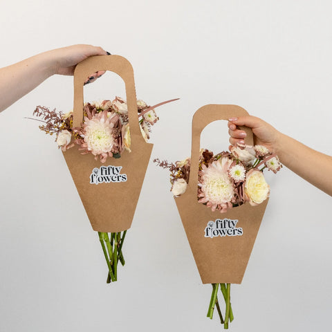 Mocha Mousse Bouquet Bar Flower Kit Hand - Image
