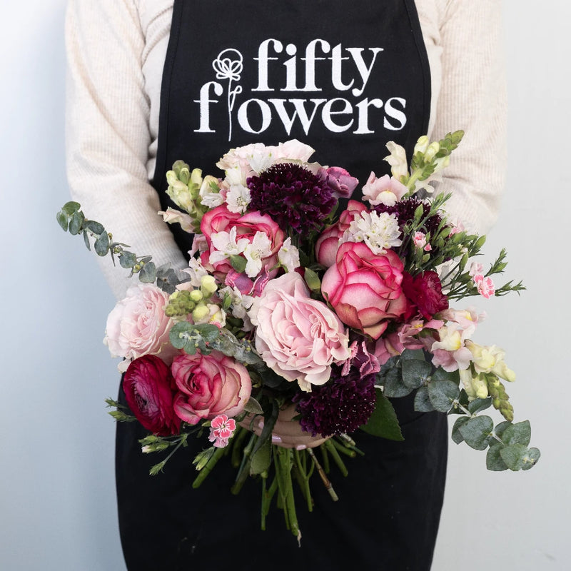 On Cloud Wine Diy Flower Combo Pack Apron - Image