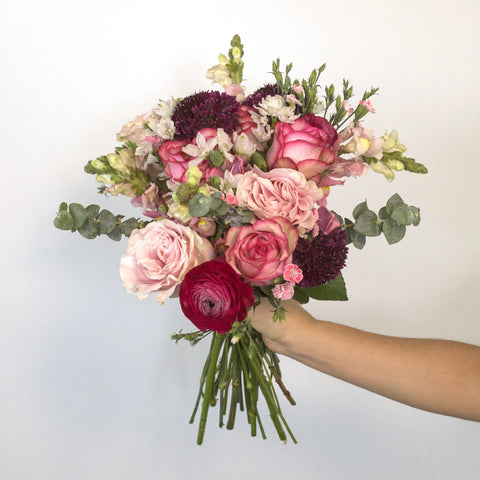 On Cloud Wine Diy Flower Combo Pack Hand - Image