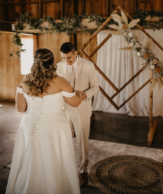 Toffee and Pale Nude Dried Spring Wedding