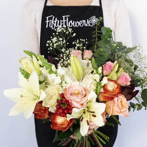 Buy Wholesale Sugar Plum Flower Centerpieces in Bulk - FiftyFlowers