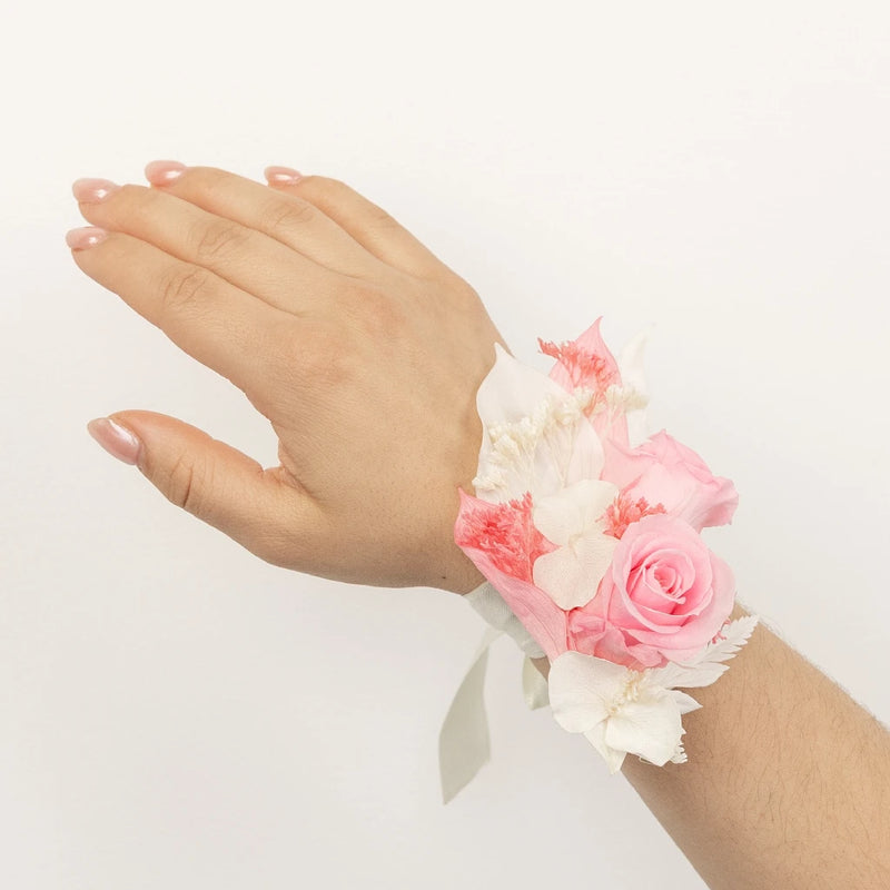 Pink Dried Boutonniere And Corsage Pack Apron - Image