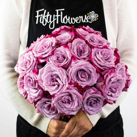 Pink Tipped Mauve Rose Flower Bunch in Hand