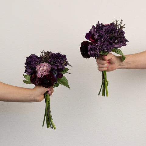 Plum Noir Bouquet Bar Flower Kit Vase - Image