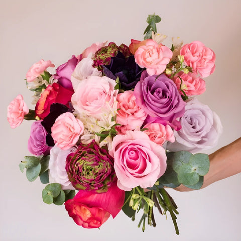 Primrose Pink Flower Arrangement Hand - Image