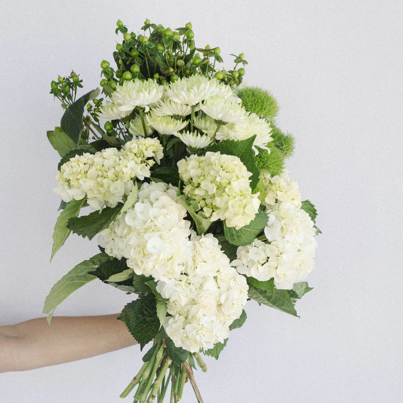 Simple Garden Fresh Centerpieces Vase - Image