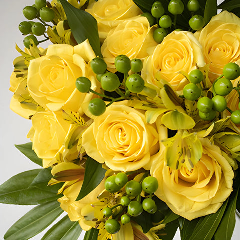Soft Yellow Rose Flower Bouquet
