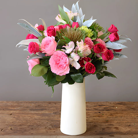 Womens Friendship Day Pink Flower Bunch in Vase