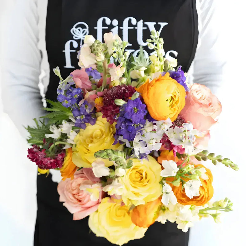 Country Charm Flower Bouquet Apron - Image