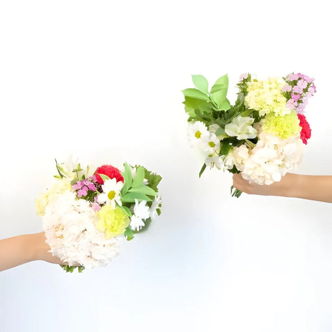 Lucky In Love Bouquet Bar Flower Kit Vase - Image