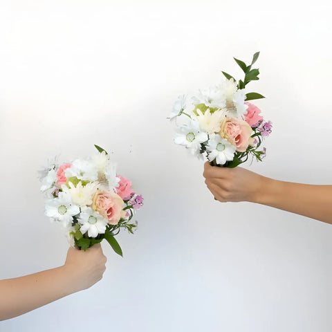 Twilight Serenade Bouquet Bar Flower Kit Vase - Image