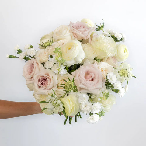 Alpine Oat Diy Flower Kit Hands - Image