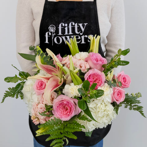Blush Bulk Diy Flower Kit Apron - Image