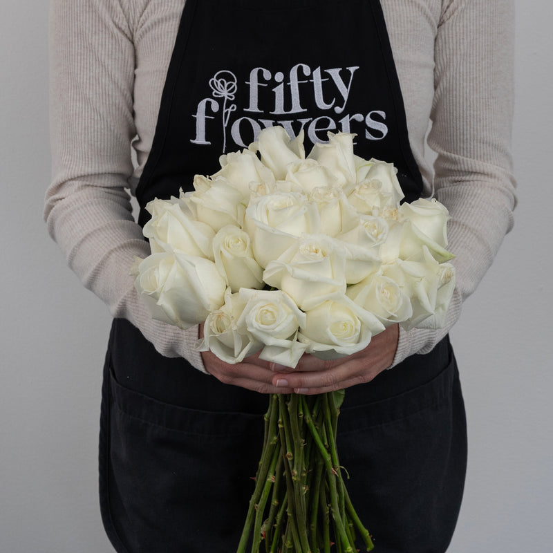 Tundra Creamy White Rose Apron - Image