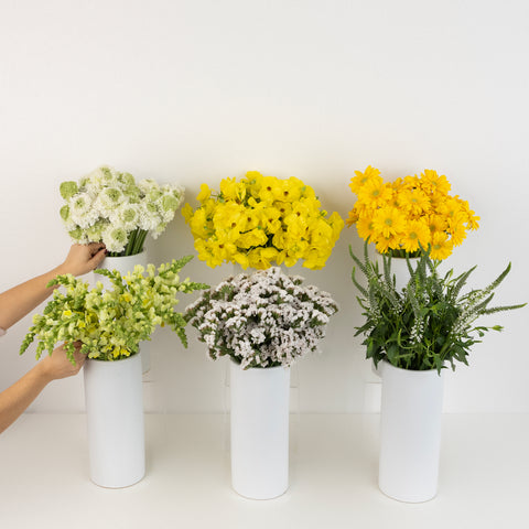 Yellow And White Sunshine Bouquet Bar Flower Kit Close Up - Image